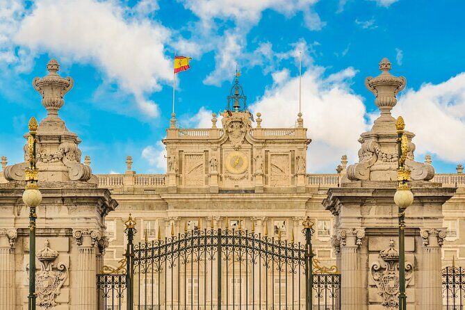 Madrid: Royal Palace Expert Guided Tour with Optional Tapas - FAQ