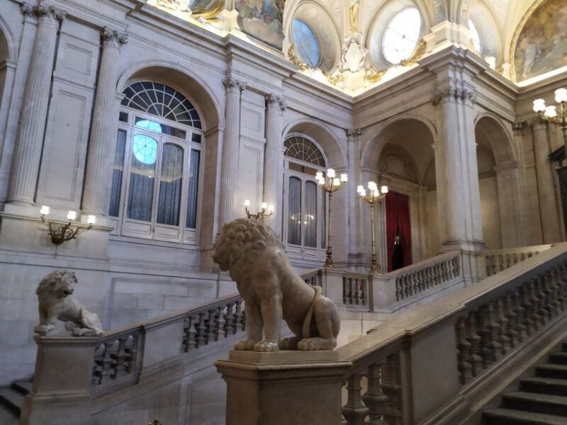 Madrid: Royal Palace Guided Shared Group Tour - Introduction: What’s Actually in the Palace?