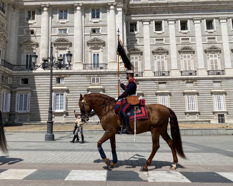 Madrid: Royal Palace Guided Shared Group Tour - What Makes This Tour a Great Choice?