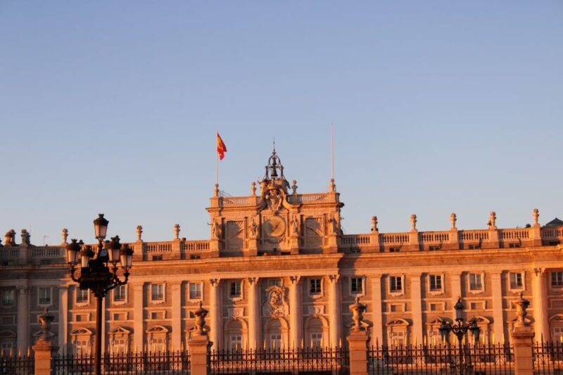 Madrid: Royal Palace Guided Tour with Entry Ticket - Key Points