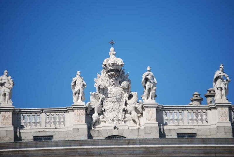Madrid: Royal Palace Private Tour with Tickets - Who Should Book This Tour?
