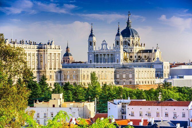 Madrid Royal Palace Professional Guided Tour with Skip the Line - FAQ