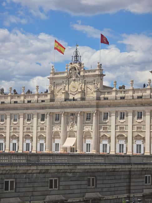 Madrid: Royal Palace Small Group Tour with Skip-the-Line - Key Points