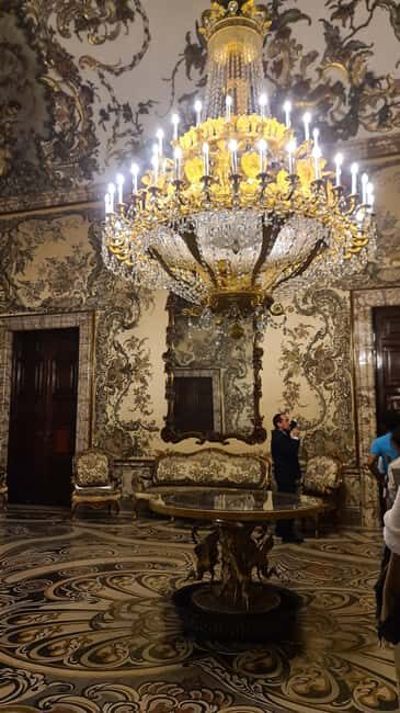 Madrid: Royal Palace Small Group Tour with Skip-the-Line - An Inside Look at the Royal Palace Small Group Tour