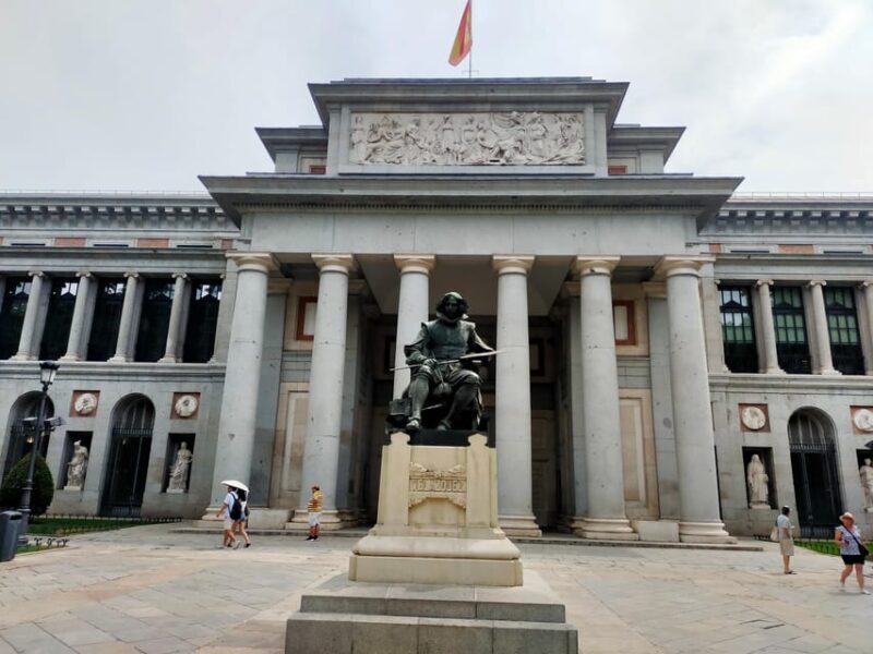 Madrid; Tour. Full Day City Walking Tour - FAQ