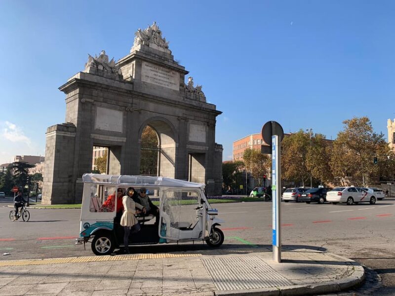 Madrid Tuk Tuk Welcoming Tour - Key Points