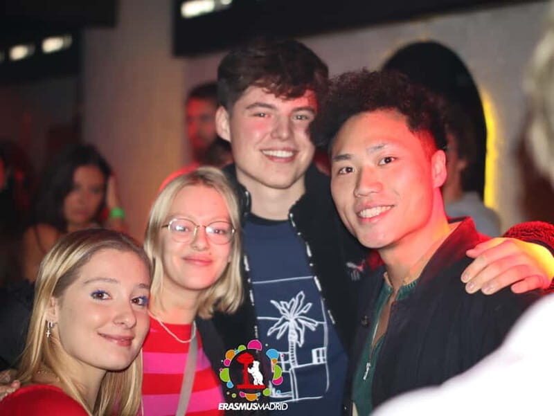 Madrid VIP Pub Crawl Open Bar Beer Say Goodbye to Ordinary! - FAQs