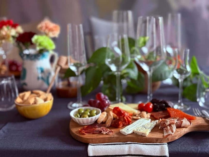 Madrid: Wines & Wonders - A Tasting in a Private Gallery - Key Points