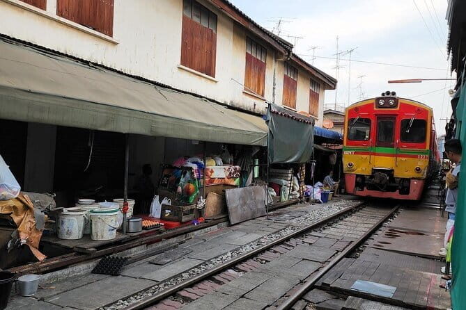 Mae Klong Hoop Rom Market and Floating Market Private Day Tour - Authentic Insights from Past Reviews