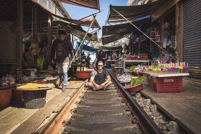 Maeklong Railway Market and Damnoen Saduak Floating Market Tour From Bangkok - FAQ