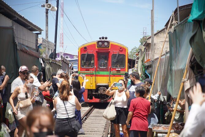 Maeklong Railway Market and Floating Market - Authenticity and Practicality: What You Really Get