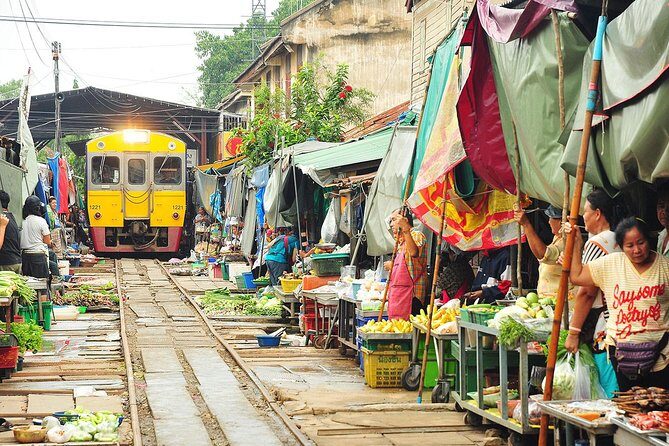 Maeklong Railway Market & Damnoensaduak Floating Market Tour (SHA Plus) - Final Thoughts: Who Is This Tour For?