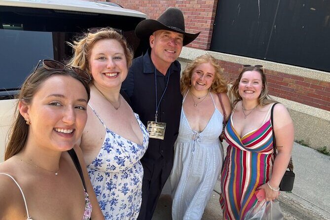 Magic Mike NON BUS Traverse City Old Mission Peninsula Wine Tour - A Detailed Look at the Experience