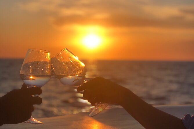 MagiCharter: Private charter motorboat sunset in Ibiza - Who is this tour ideal for?
