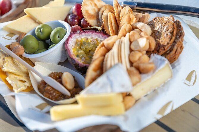 Magnetic Island Sip and Sail Sunset Cruise - FAQ