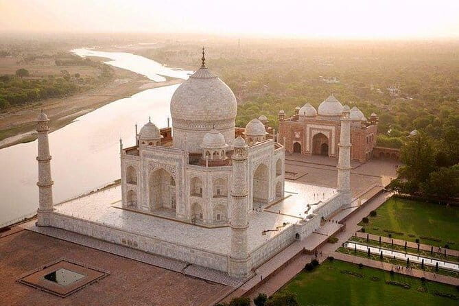 Magnetic Taj Mahal Same Day Tour by Car from Delhi - Key Points
