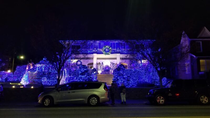 Magnificent Christmas Lights Tour of Dyker Heights Brooklyn - FAQ