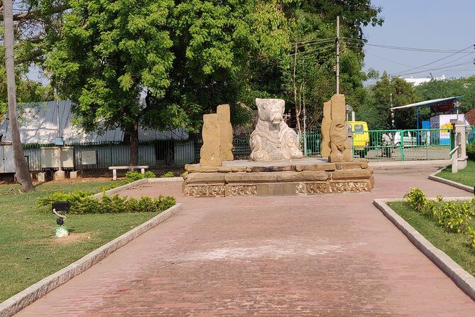 Mahabalipuram and Kanchipuram Day trip from Chennai by Private car with Guide - Practical Tips for Your Day Trip