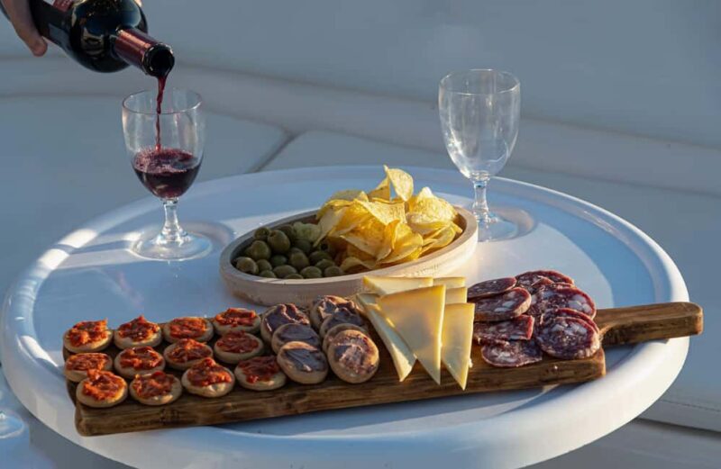 Mahón Menorca: Private boat tour with snacks and sunset. - Final Thoughts