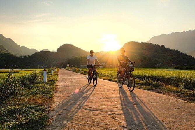 Mai Chau Full Day Group Tour in Hoa Binh Vietnam from Hoa Binh - Key Points