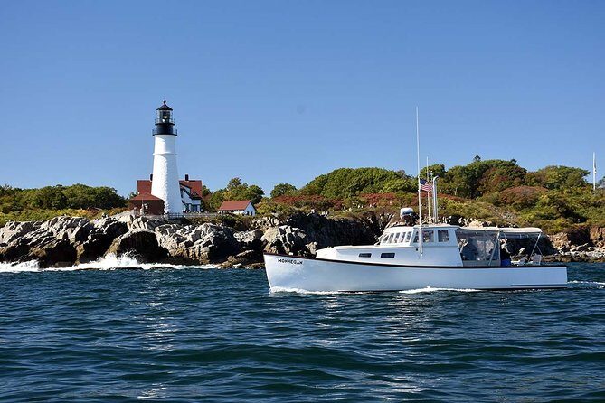 Maine Fall Foliage Private Lobster Boat Cruise with Local Drinks - Diving into the Details: What’s It Like?
