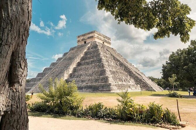 Majestic Chichén Itzá, Cenote Suytun, & Cenote Ikkil Journey - FAQ