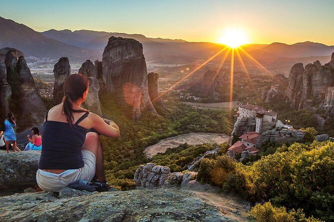 Majestic Sunset Meteora Tour with Local Guide - An In-Depth Look at the Tour Experience