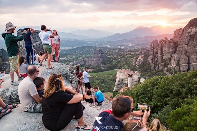 Majestic Sunset Meteora Tour with Local Guide - Practical Tips for Participants