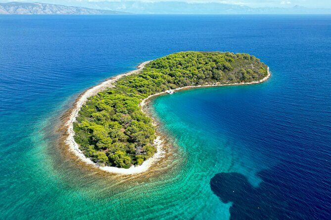 Makarska: 3-Island Speedboat Tour with Cave and Blue Lagoon - A Full Breakdown of the Experience