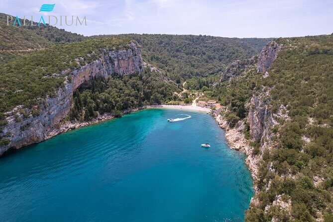 Makarska: 3 Island Speedboat Tour with Little Blue Cave & Lagoon - Who Is This Tour Best For?