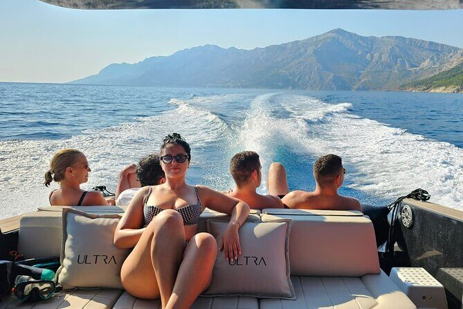 Makarska: 4-Island Speedboat Tour - town Hvar & Pakleni Islands - FAQ