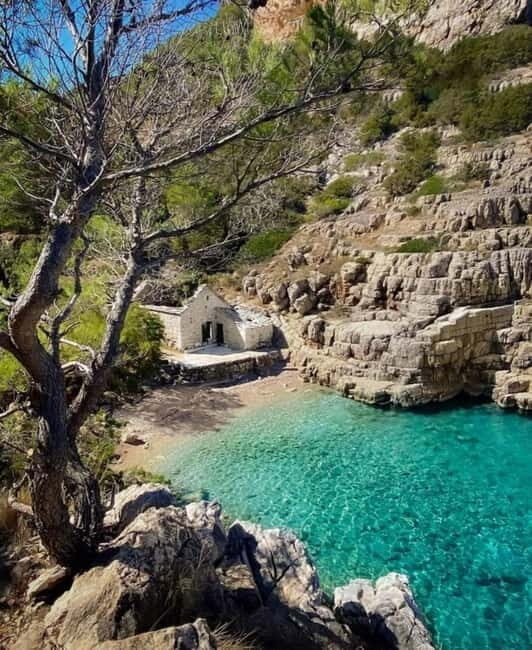 Makarska:Private halfday boat tour,Hvar,blue Cave or Brac - An In-Depth Look at the Tour: What to Expect