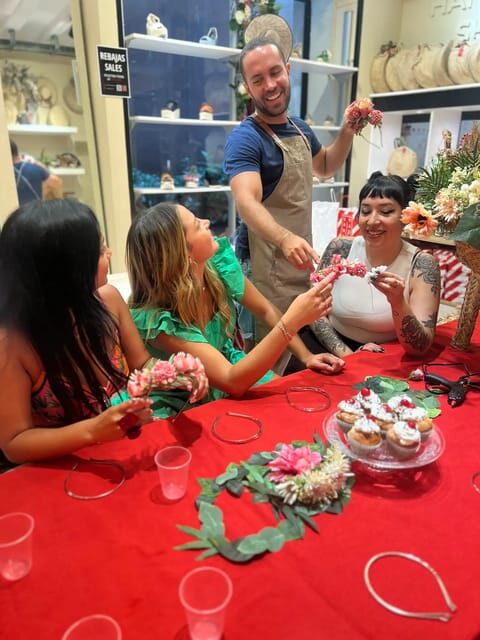 Make a traditional "tocado" sevillano - Practical Details & Tips