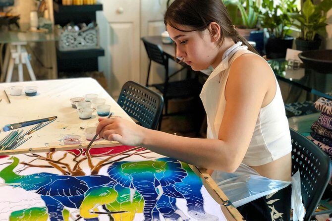 Make and Paint a Malaysian Batik Scarf in Aventura, Florida - Authenticity and Reviewer Insights