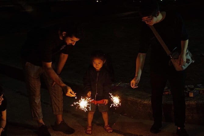 Make some amazing memories watching fireworks along Kyoto's famous Kamo River! - An In-Depth Look at the Fireworks Experience in Kyoto
