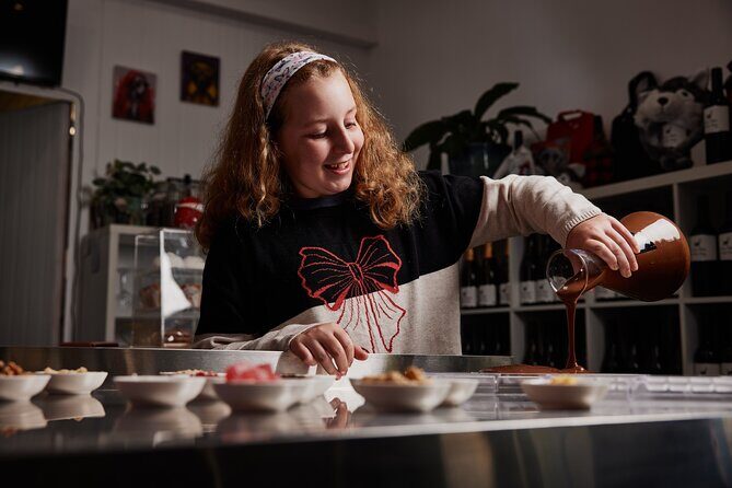 Make Your Own Artisan Chocolate Block in Tasmania - Making Your Own Artisan Chocolate Block in Tasmania: A Balanced Look