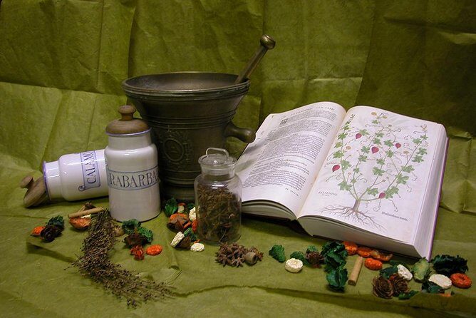 Make your own bespoke perfume in a historic workshop in Florence - What to Expect from Your Florence Perfume Workshop