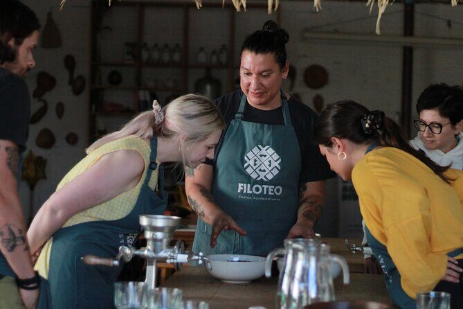 Make your own chocolates with Chocolatier - Making Your Own Chocolates with a Oaxaca Chocolatier: An Authentic Sweet Experience