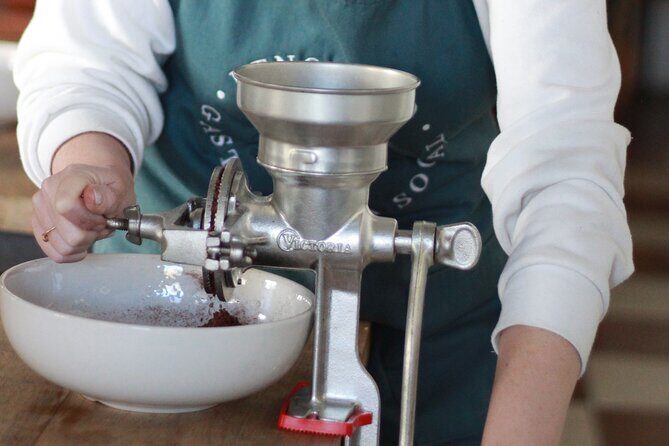 Make your own chocolates with Chocolatier - Who Will Love This Experience?