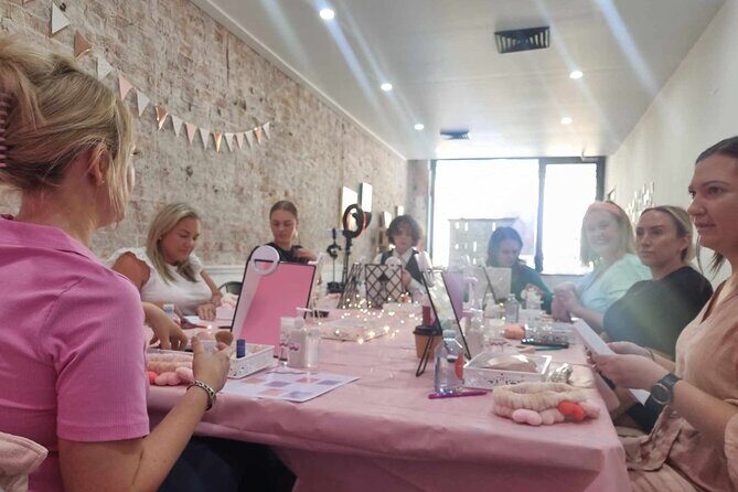 Makeup and Sip Experience with a Professional - What to Expect from the Makeup and Sip Experience