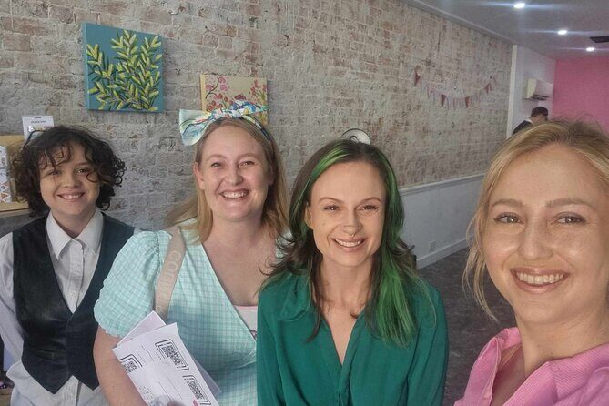 Makeup and Sip Experience with a Professional - The Value of the Experience