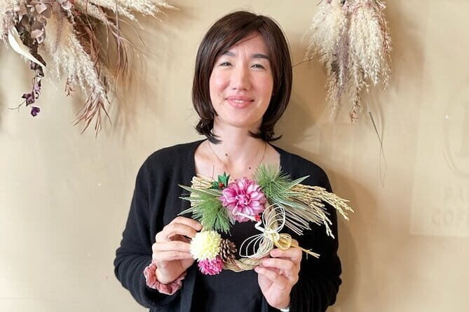 Making Shime-nawa, a Japanese custom in Tokyo - Who Will Love This Tour?