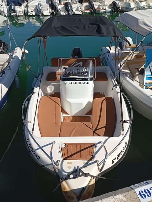 Malaga: 6-Seater Speedboat License-free Boat Rental - FAQ