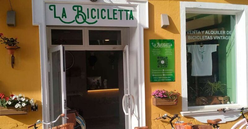 Malaga: Bike Rental for City Discovery Route & Beaches - Authentic Experiences and Tips from Reviews