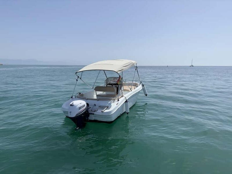Malaga: Boat rentals without a license - A Deep Dive into the Experience