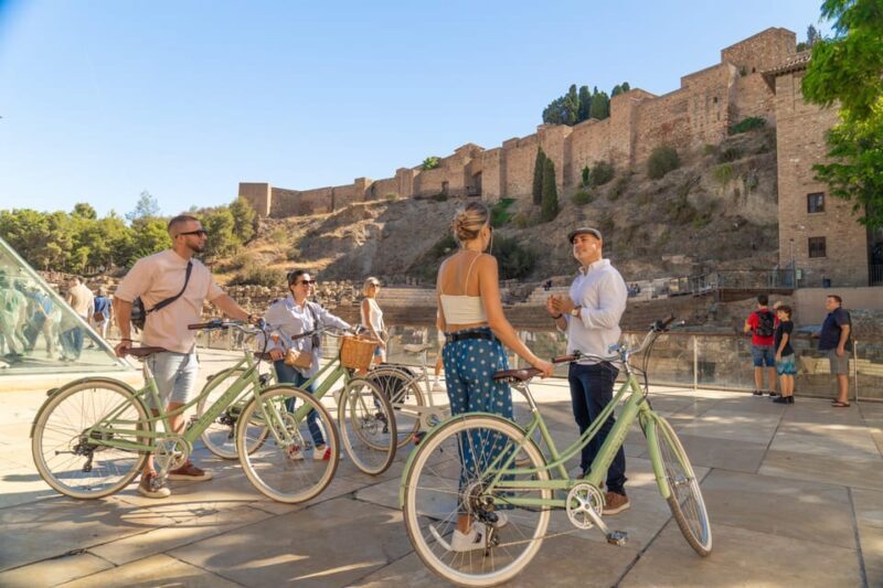 Málaga: City Highlights Guided Vintage Bike Tour - A Detailed Look at What to Expect