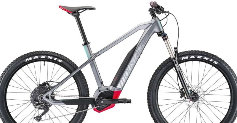 Málaga: City Highlights Private E-Bike Tour - Key Points