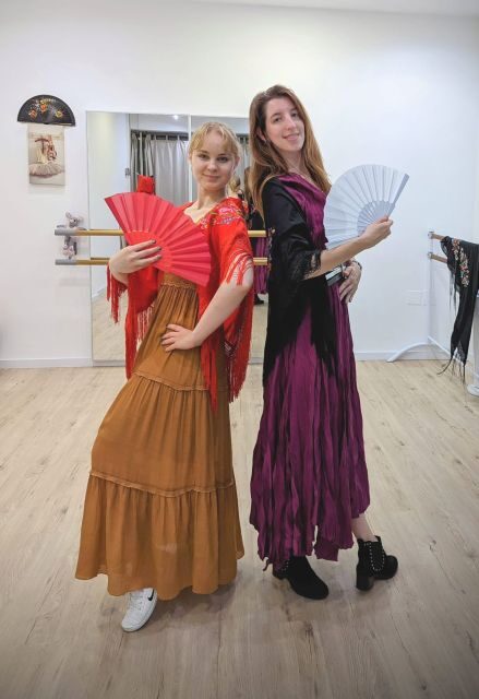 Málaga: Learn to dance flamenco rumba in 45 minutes - An Introduction to Flamenco Rumba in Malaga