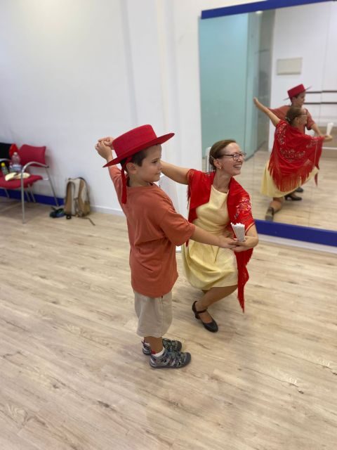 Málaga: Learn to dance flamenco rumba in 45 minutes - The Experience and Its Value
