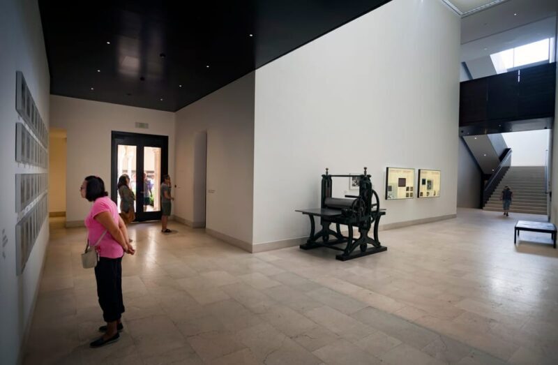 Málaga: Museo Picasso Málaga Entry Ticket - Practical Tips for Visiting